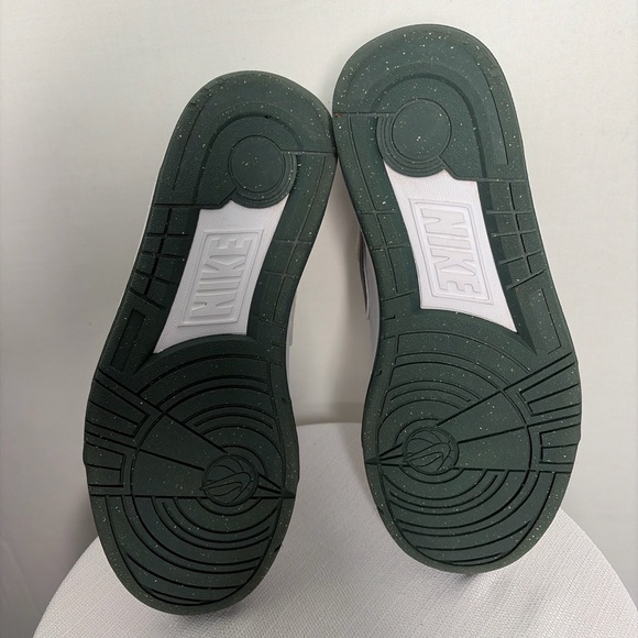 Nike Court Vision Low White Green Size (8.5 B71)✨ - Picture 10 of 13